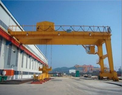 桥式起重机 高效工业搬运的支柱