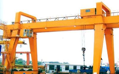 桥式起重机与门式起重机的比较与应用